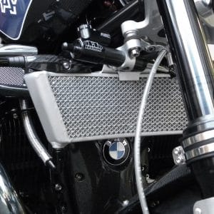 Kit radiatore Olio Maggiorato per BMW R nineT Family | XRay Project - visione frontale